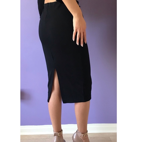 Black pencil skirt - Picture 2 of 4